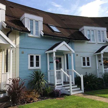 Nyhavn Lakeside Cottage Cirencester Luaran gambar