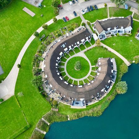 Nyhavn Lakeside Cottage Cirencester Luaran gambar