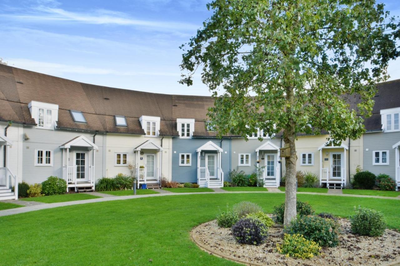 Nyhavn Lakeside Cottage Cirencester Luaran gambar