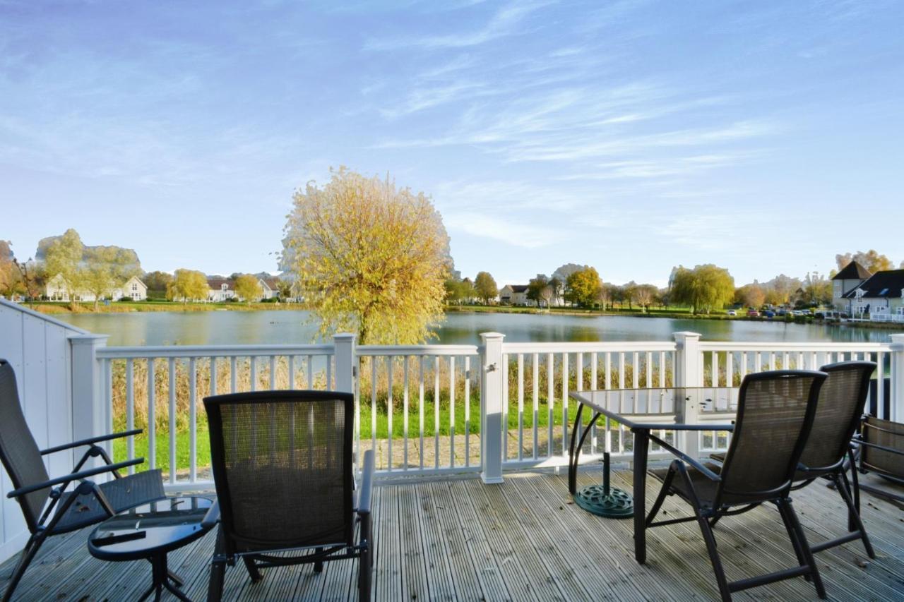 Nyhavn Lakeside Cottage Cirencester Luaran gambar