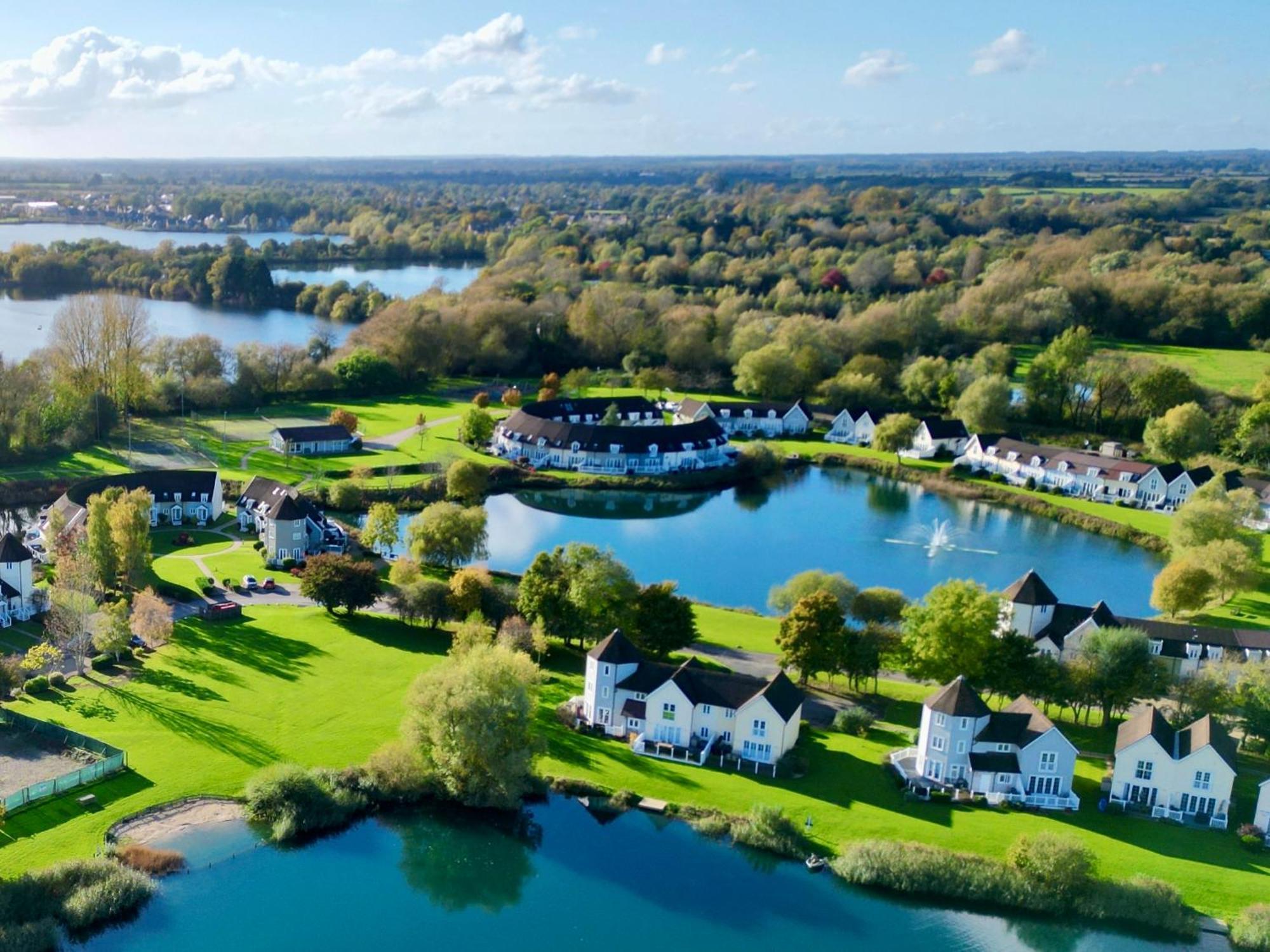 Nyhavn Lakeside Cottage Cirencester Luaran gambar