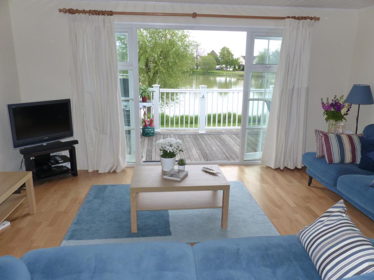 Nyhavn Lakeside Cottage Cirencester Luaran gambar
